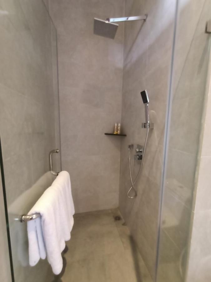 The Kd Suites & Coffee Shop Munggu Extérieur photo