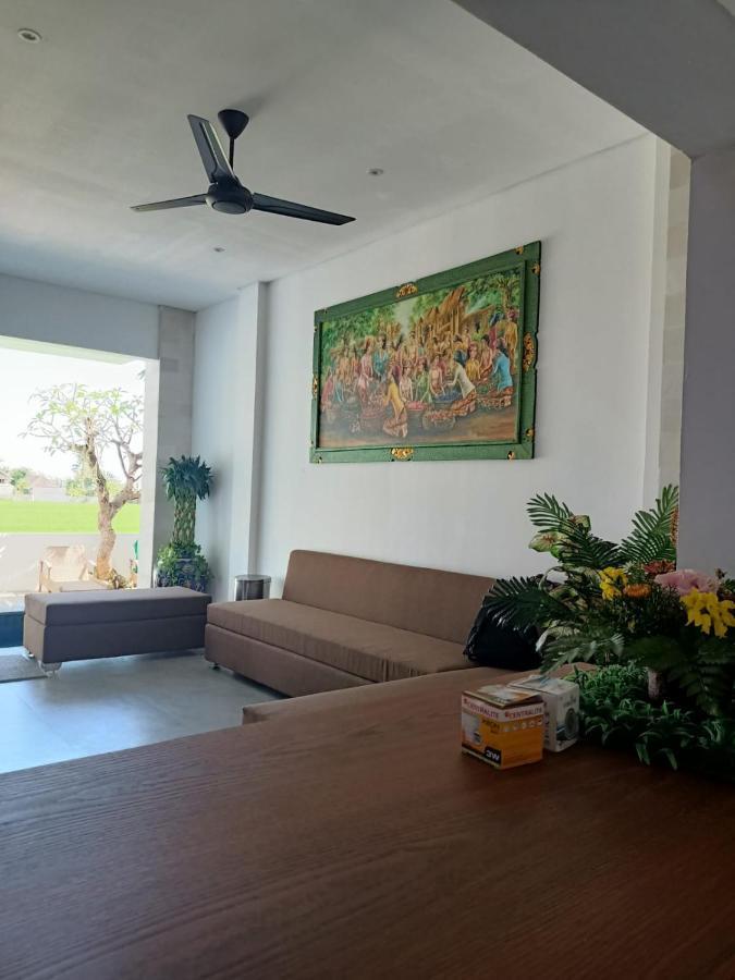 The Kd Suites & Coffee Shop Munggu Extérieur photo