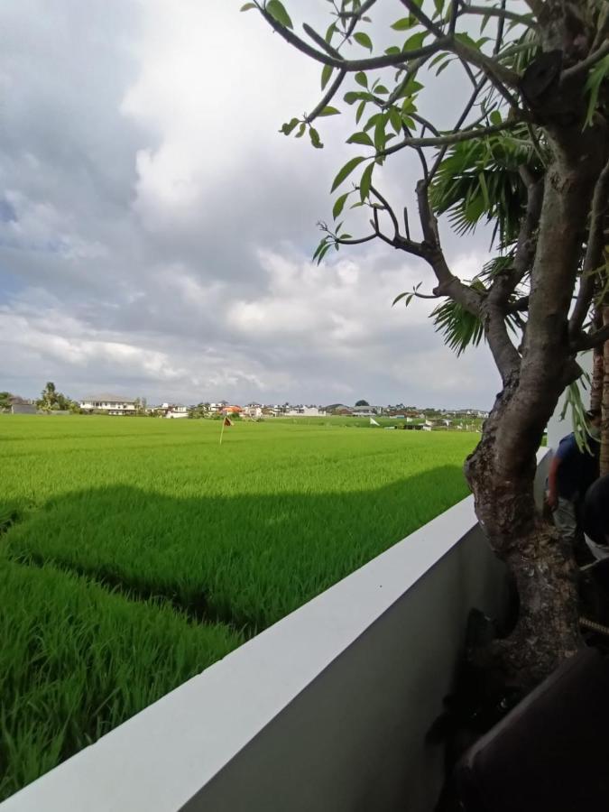 The Kd Suites & Coffee Shop Munggu Extérieur photo